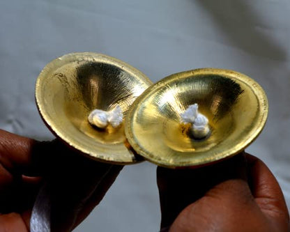 Brass Manjira Cymbals 2.5 Inch 250g Pair – Hand Finger Percussion Instrument for Kirtan, Bhajan, Pooja, Aarti, Temple Worship, Yoga & Meditation | Traditional Indian Manjeera Tingsha Style Cymbals