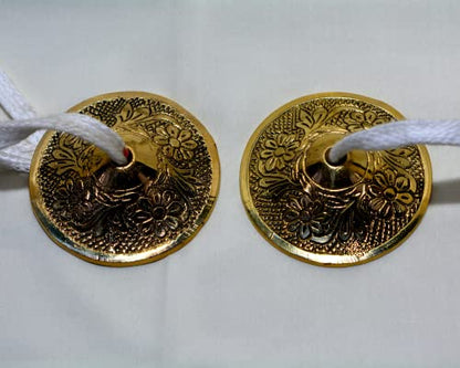 Brass Manjira Cymbals 2.5 Inch 250g Pair – Hand Finger Percussion Instrument for Kirtan, Bhajan, Pooja, Aarti, Temple Worship, Yoga & Meditation | Traditional Indian Manjeera Tingsha Style Cymbals